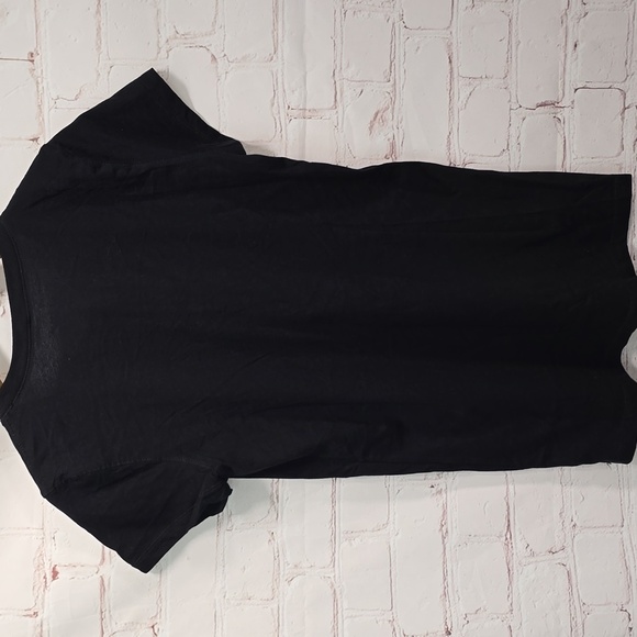 UFC Conor McGregor Black Vneck T-Shirt Irish The Notorious Womens Size Large NWT - Picture 5 of 7